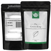 Czarny doypack dwustronny z data ważności, instrukcją parzenia oraz składem zielonej herbaty liściastej